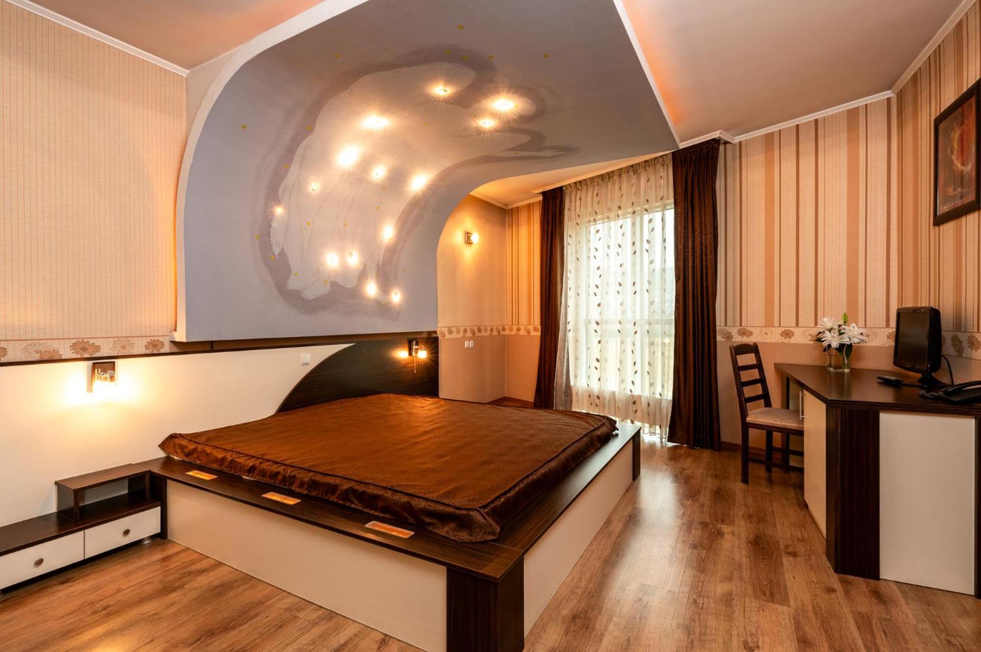 Spa Hotel Holiday Velingrad Exterior foto