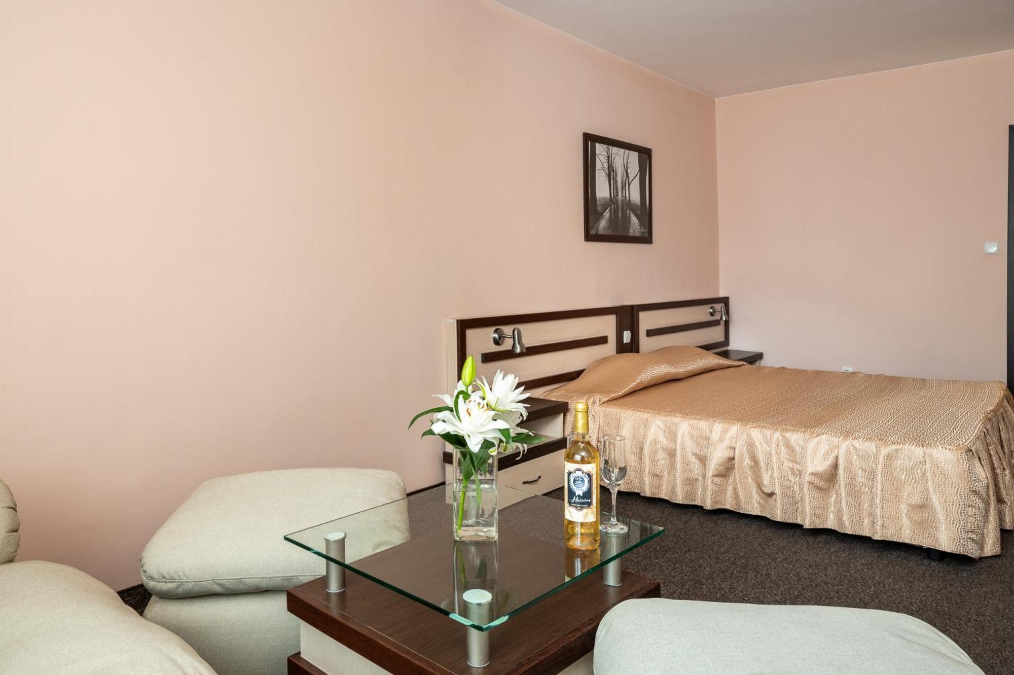 Spa Hotel Holiday Velingrad Exterior foto