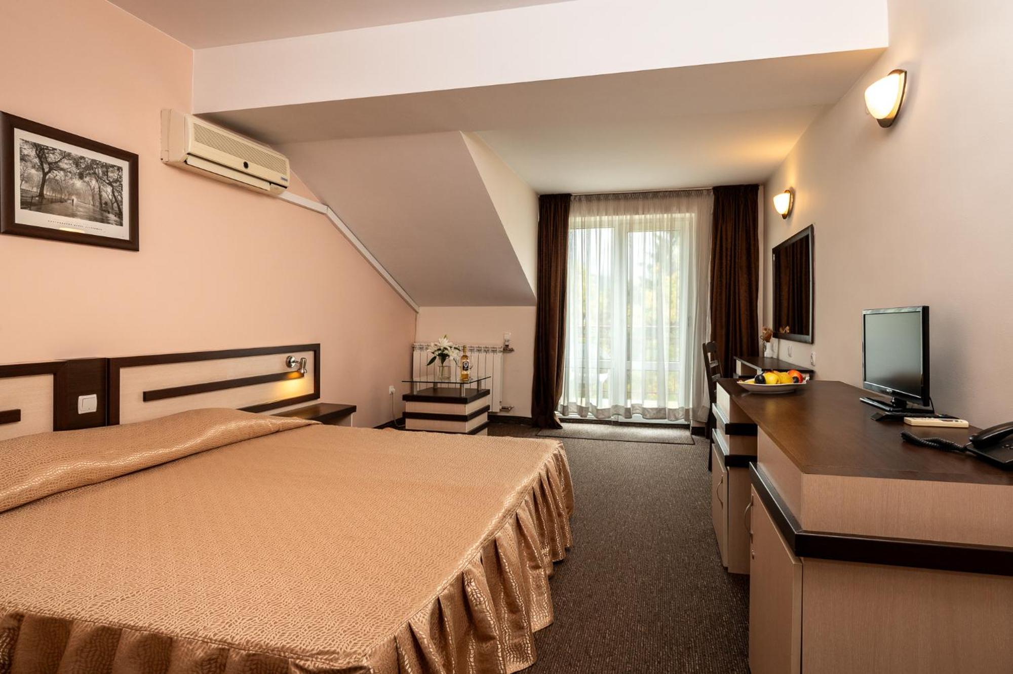 Spa Hotel Holiday Velingrad Exterior foto