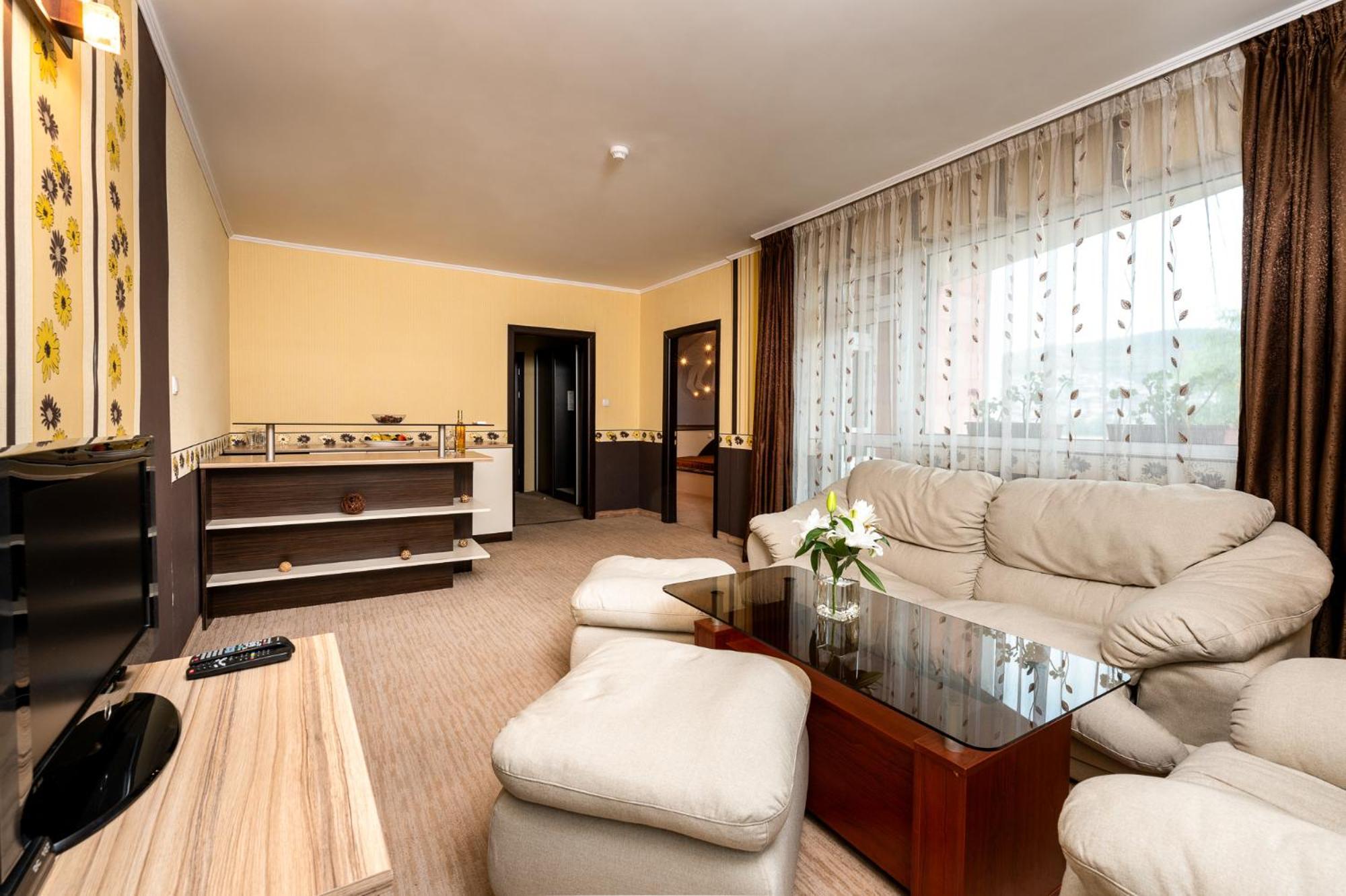 Spa Hotel Holiday Velingrad Exterior foto